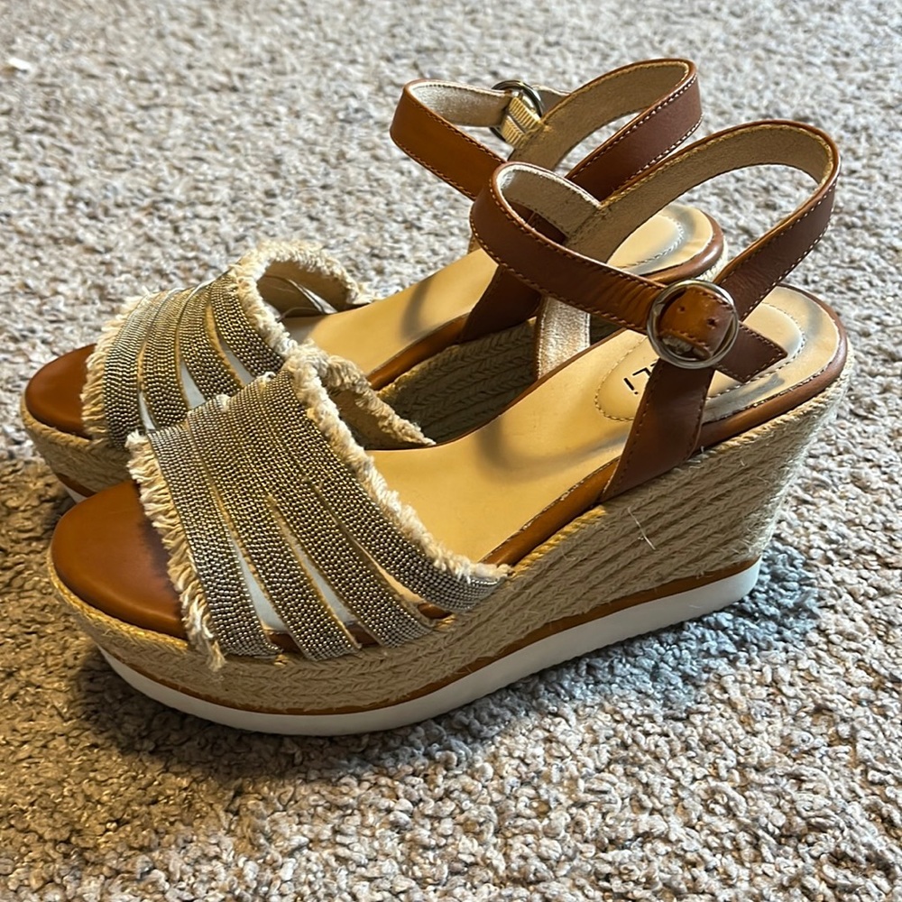 Vaneli Wedges
